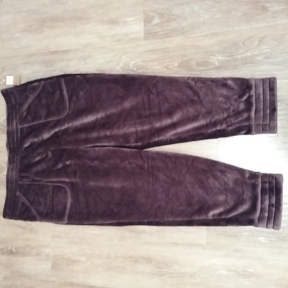 (XXL) NWT Denver Hayes Fuzzy Soft Plush Loungewear Comfy Cozy Daark Burgandy